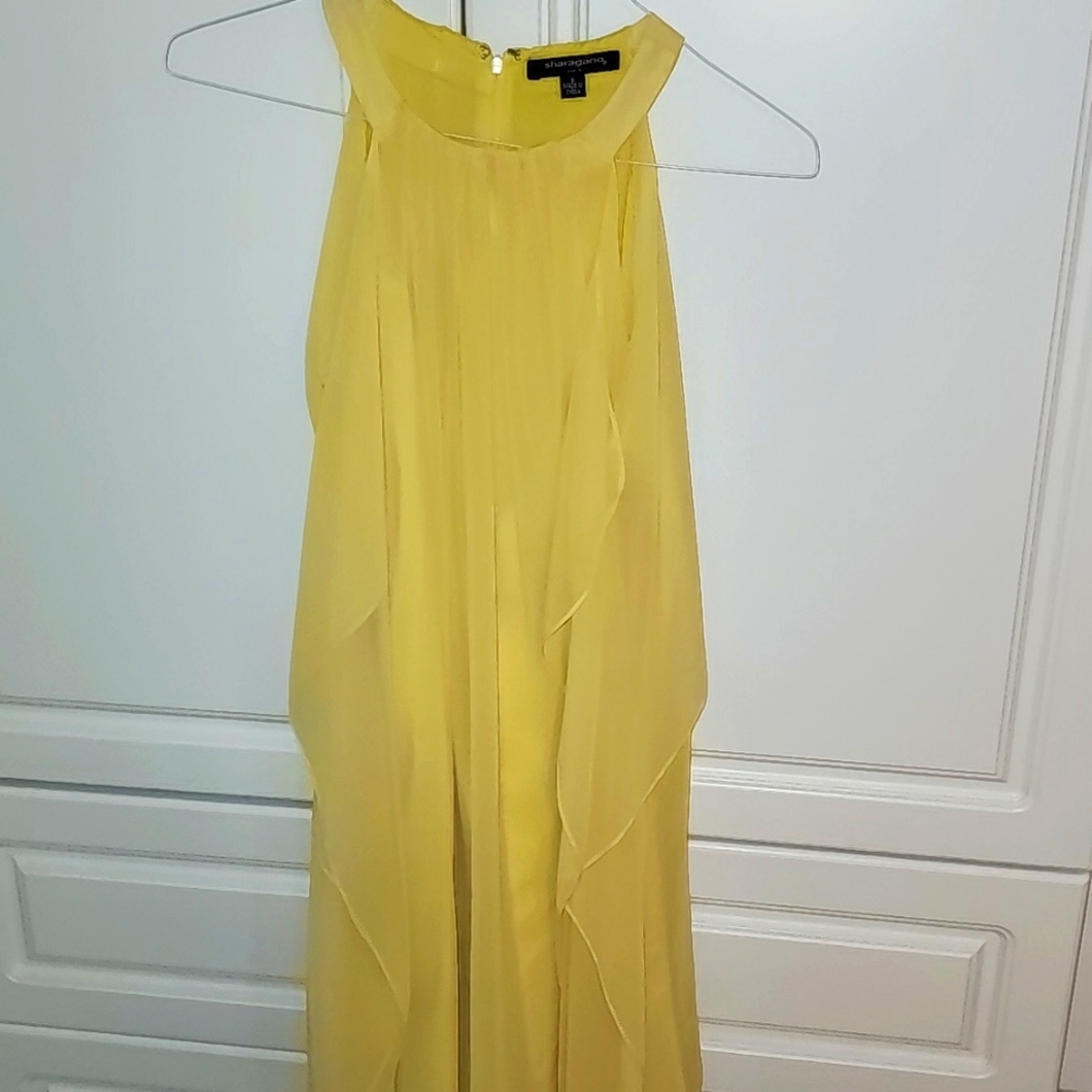 Sharagano, size 6, yellow maxi dress